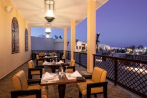 dining experiences for couples